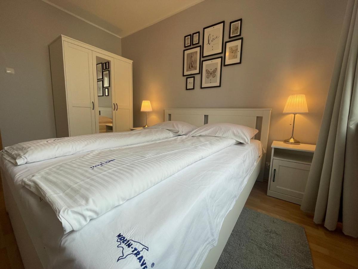 Wolin-Travel Apartament Dom Przy Parku Мендзиздрое Екстериор снимка