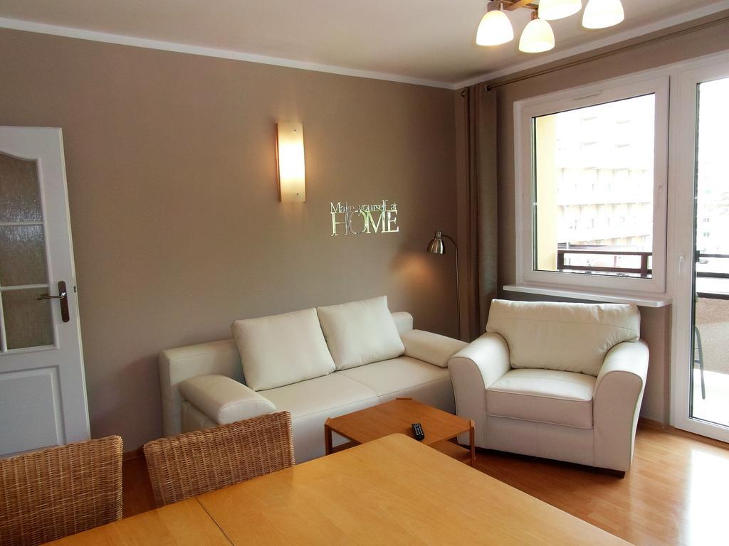 Wolin-Travel Apartament Dom Przy Parku Мендзиздрое Екстериор снимка