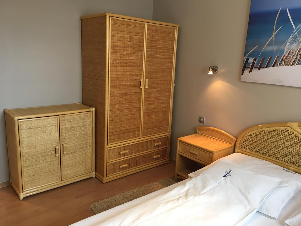 Wolin-Travel Apartament Dom Przy Parku Мендзиздрое Екстериор снимка